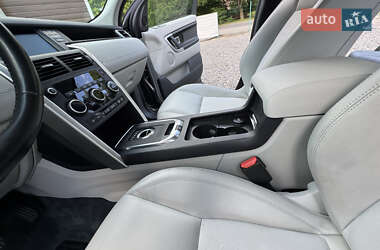 Внедорожник / Кроссовер Land Rover Discovery Sport 2016 в 