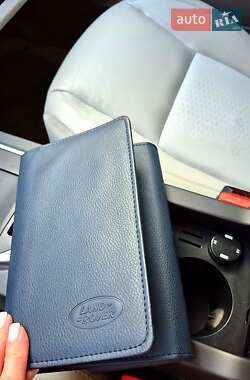 Внедорожник / Кроссовер Land Rover Discovery Sport 2015 в 