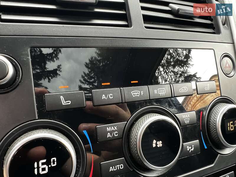 Внедорожник / Кроссовер Land Rover Discovery Sport 2016 в Львове