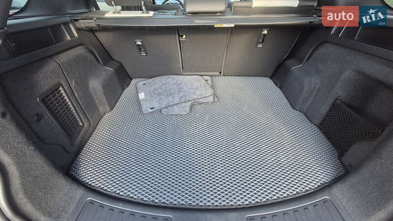 Внедорожник / Кроссовер Land Rover Discovery Sport 2023 в Киеве