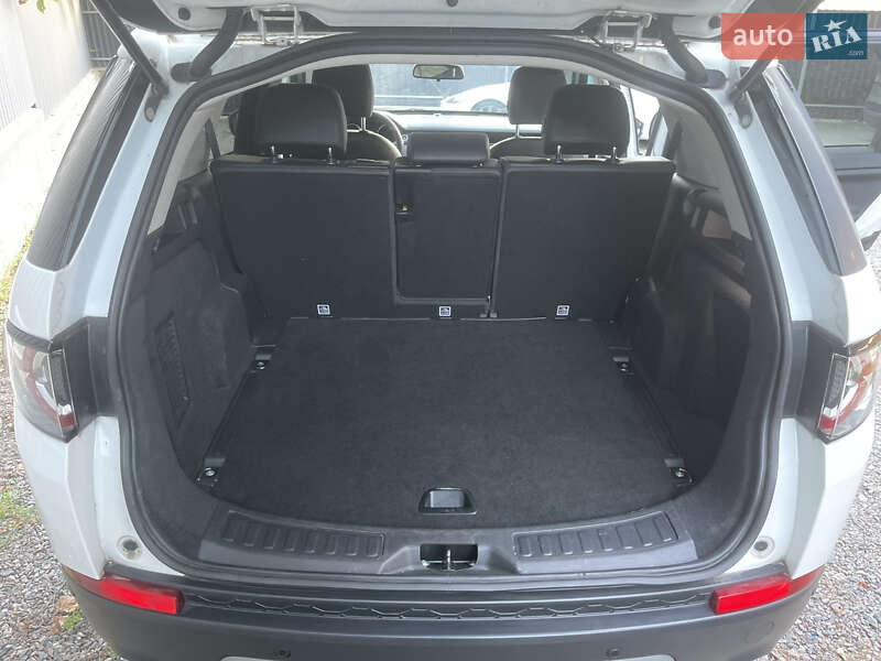 Внедорожник / Кроссовер Land Rover Discovery Sport 2017 в Киеве