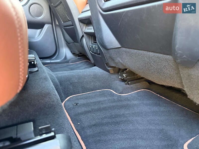 Внедорожник / Кроссовер Land Rover Discovery Sport 2015 в Луцке