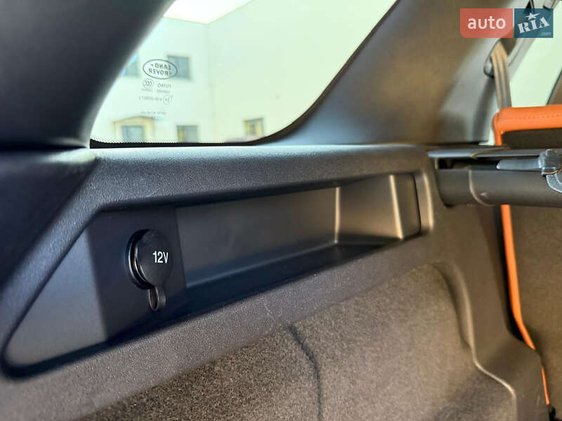 Внедорожник / Кроссовер Land Rover Discovery Sport 2015 в Луцке