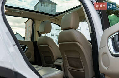 Позашляховик / Кросовер Land Rover Discovery Sport 2015 в  фото 26 Позашляховик / Кросовер Land Rover Discovery Sport 2015 в