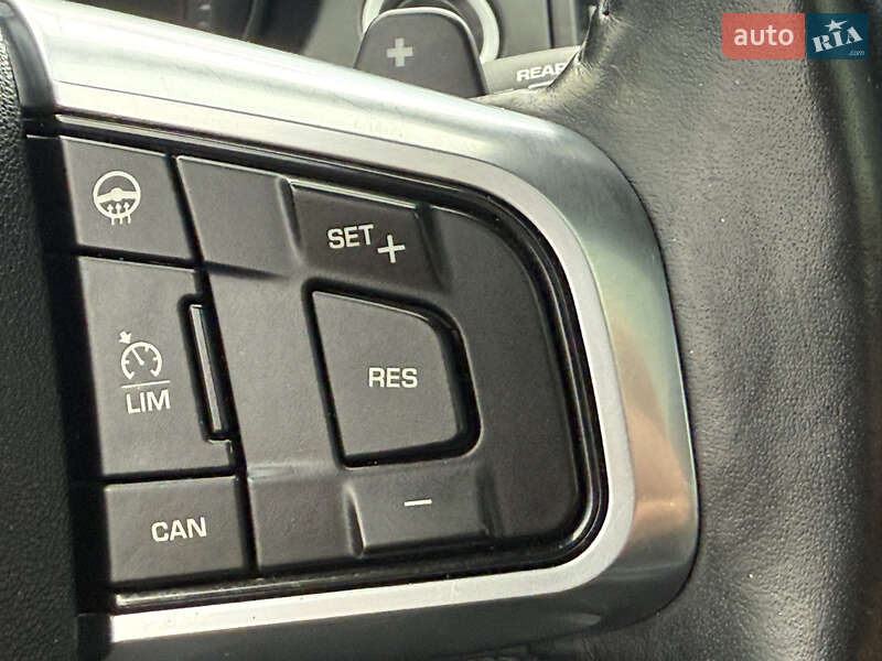 Позашляховик / Кросовер Land Rover Discovery Sport 2016 в Дрогобичі