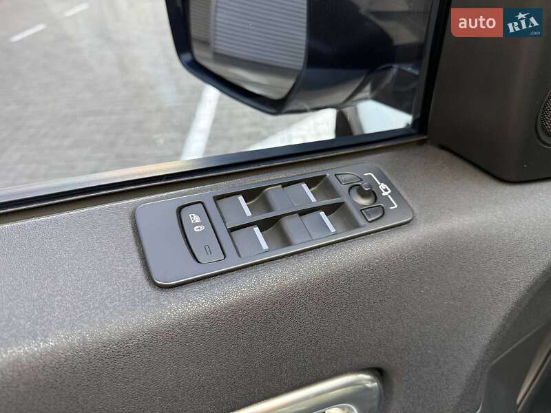 Внедорожник / Кроссовер Land Rover Discovery Sport 2019 в Киеве