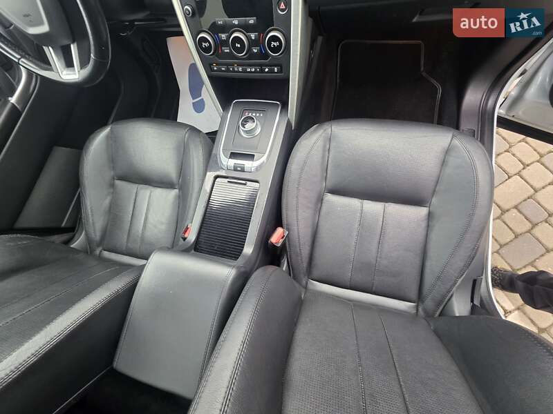 Позашляховик / Кросовер Land Rover Discovery Sport 2016 в Івано-Франківську