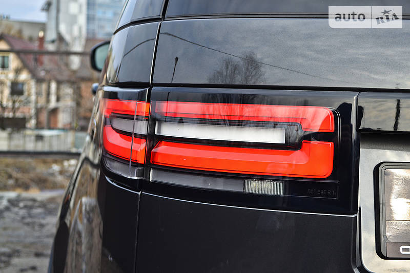 Позашляховик / Кросовер Land Rover Discovery 2018 в Києві