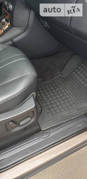 Позашляховик / Кросовер Land Rover Discovery 2010 в Слов'янську