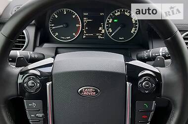 Позашляховик / Кросовер Land Rover Discovery 2016 в 
