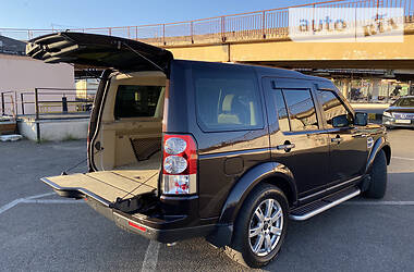 Позашляховик / Кросовер Land Rover Discovery 2012 в 