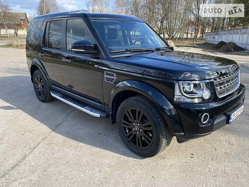 Позашляховик / Кросовер Land Rover Discovery 2016 в 