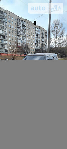 Позашляховик / Кросовер Land Rover Discovery 2010 в 