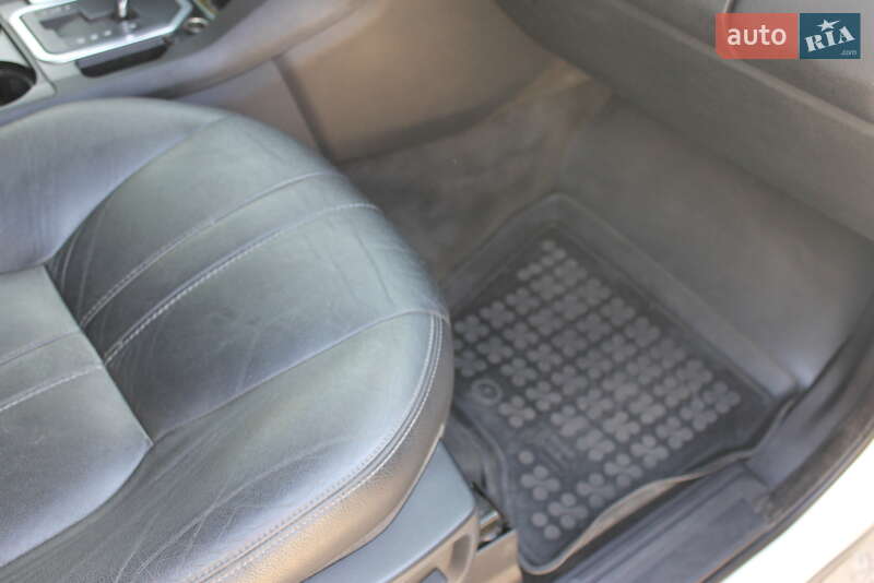 Внедорожник / Кроссовер Land Rover Discovery 2010 в Калуше