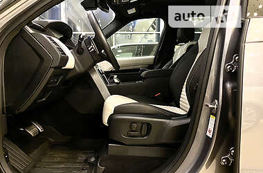 Позашляховик / Кросовер Land Rover Discovery 2021 в 