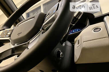 Позашляховик / Кросовер Land Rover Discovery 2021 в 