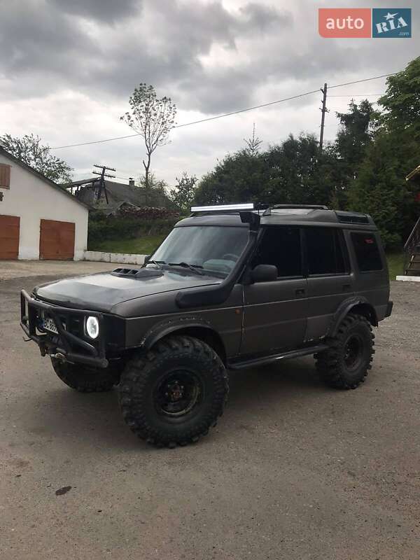 Внедорожник / Кроссовер Land Rover Discovery 1992 в Львове