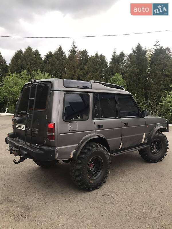 Внедорожник / Кроссовер Land Rover Discovery 1992 в Львове
