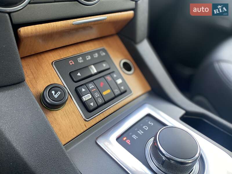 Позашляховик / Кросовер Land Rover Discovery 2012 в Києві фото 17 Позашляховик / Кросовер Land Rover Discovery 2012 в Києві