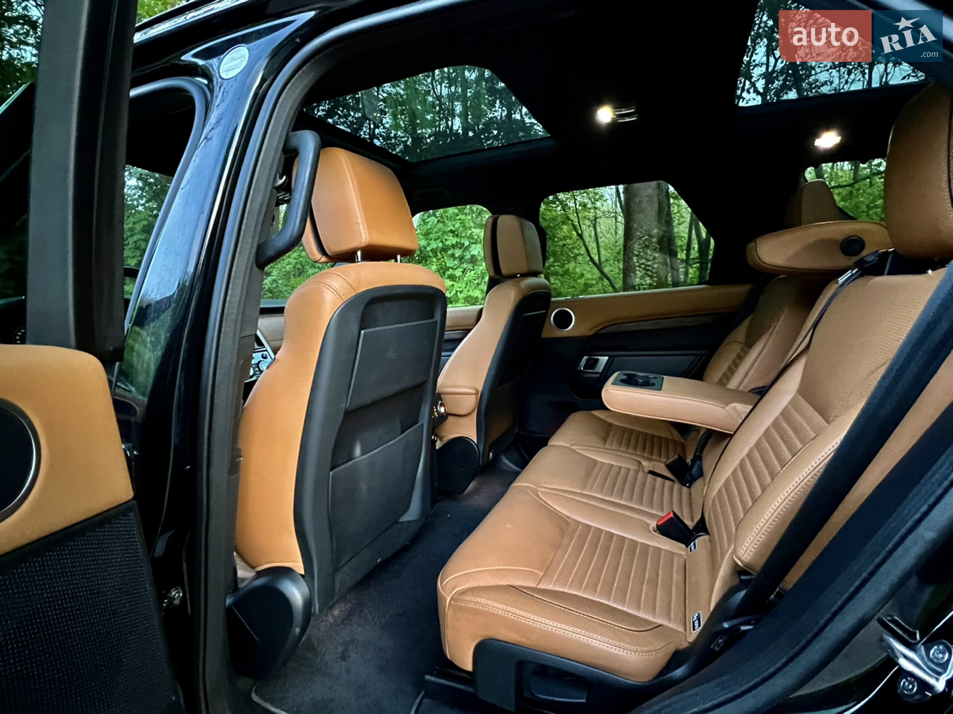 2019 Land Rover Discovery - мініатюра 19