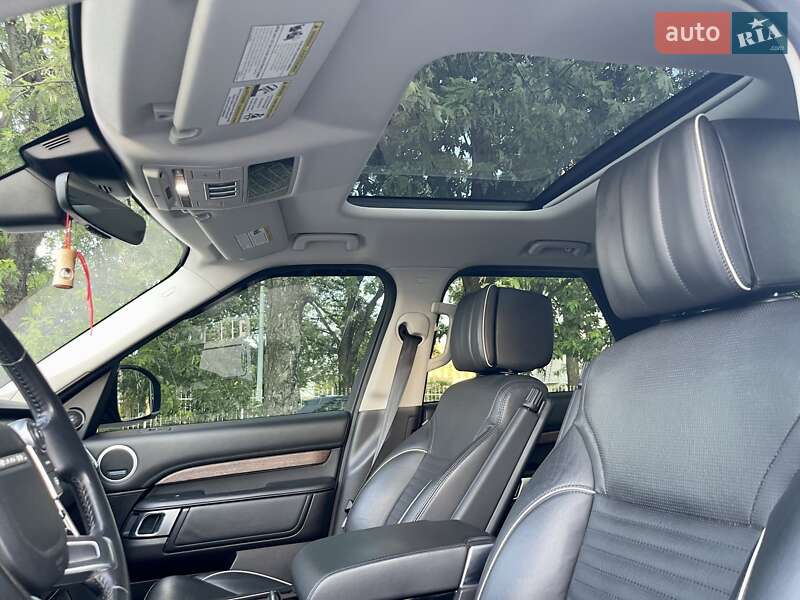 Внедорожник / Кроссовер Land Rover Discovery 2017 в Киеве