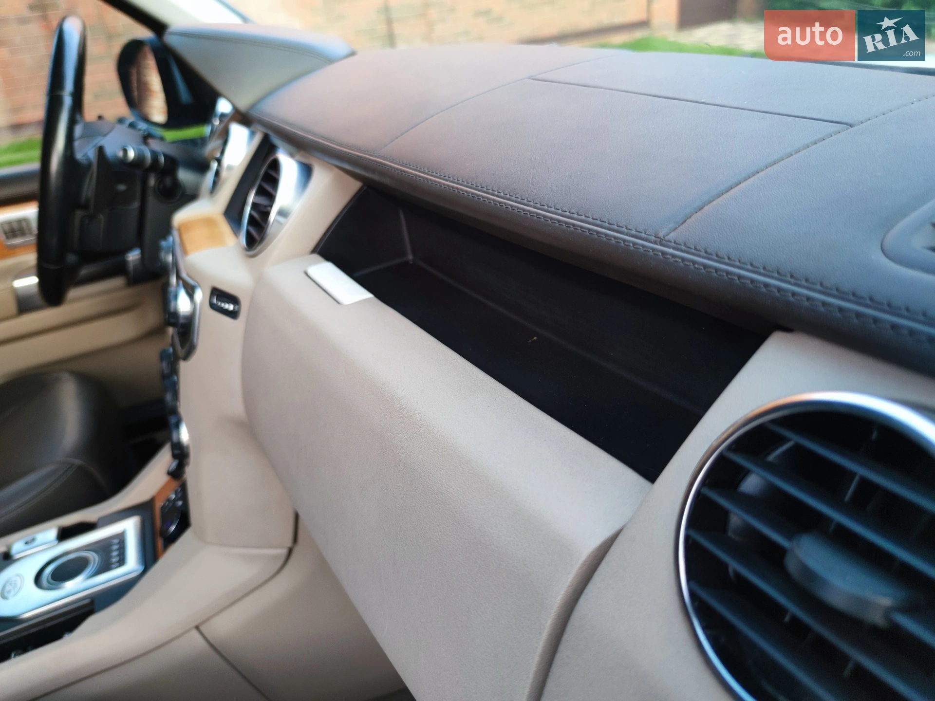2014 Land Rover Discovery - мініатюра 14