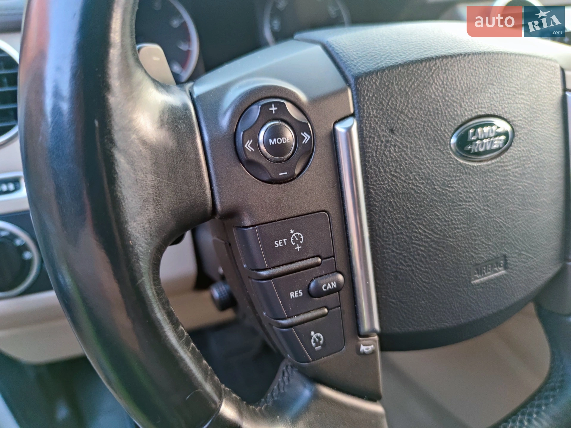 2014 Land Rover Discovery - мініатюра 25