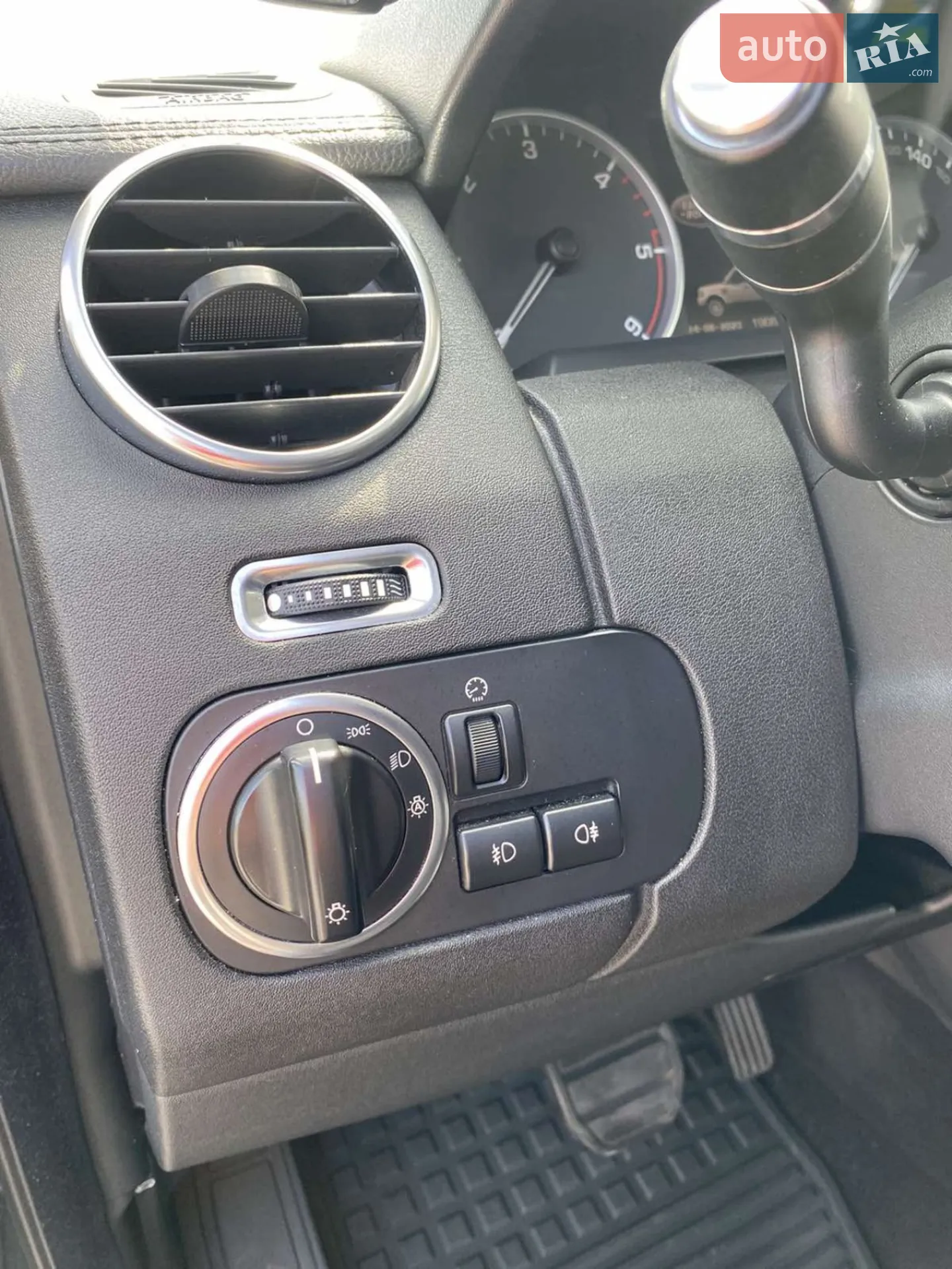 2012 Land Rover Discovery - мініатюра 29