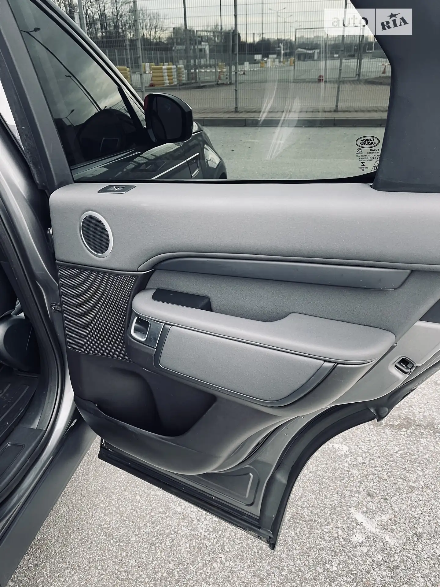 2017 Land Rover Discovery - мініатюра 7