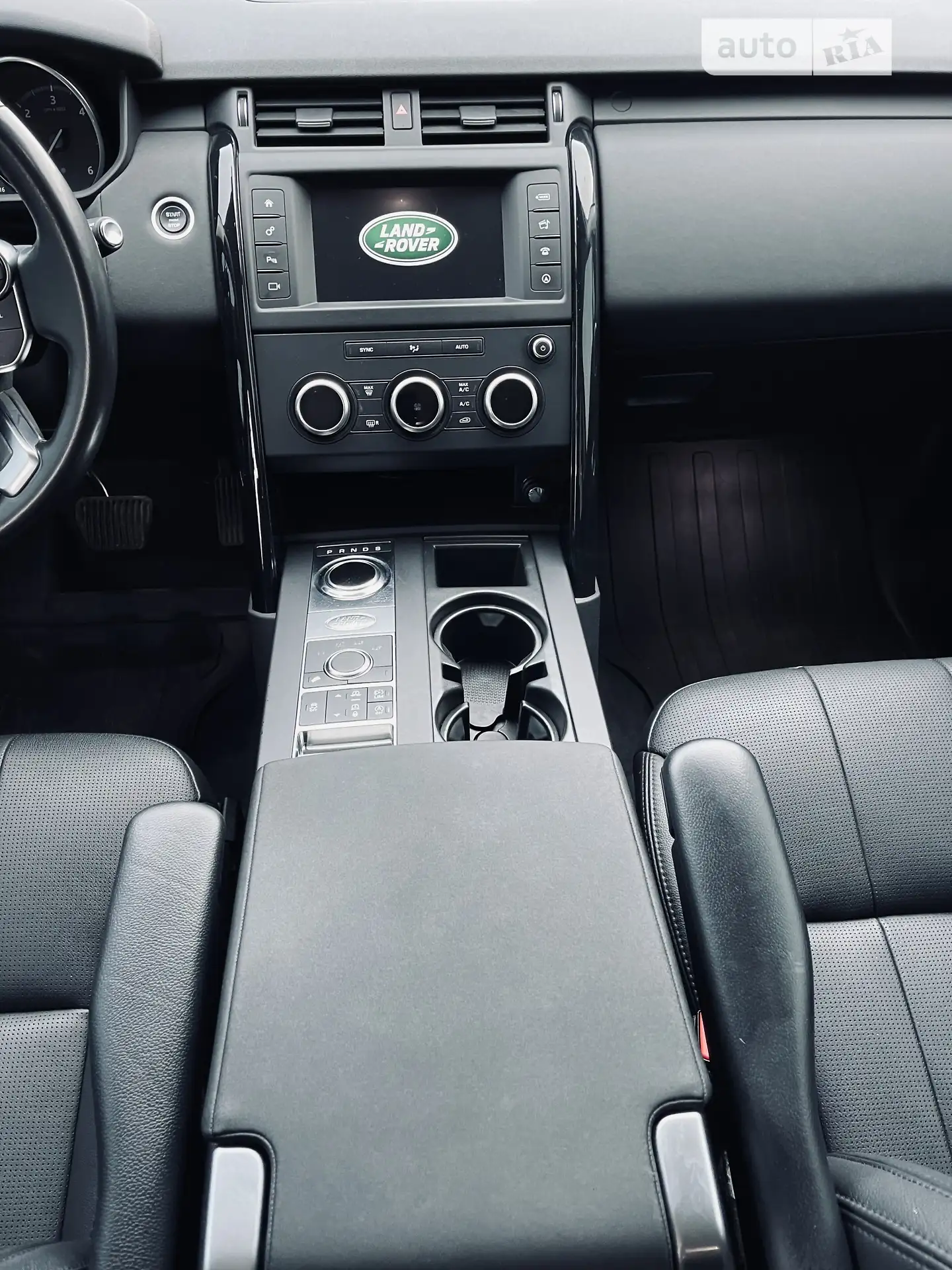 2017 Land Rover Discovery - мініатюра 12