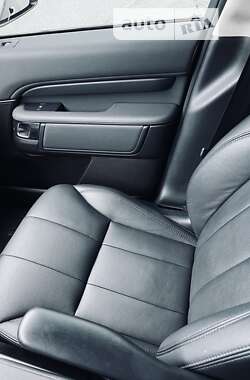 Позашляховик / Кросовер Land Rover Discovery 2017 в 