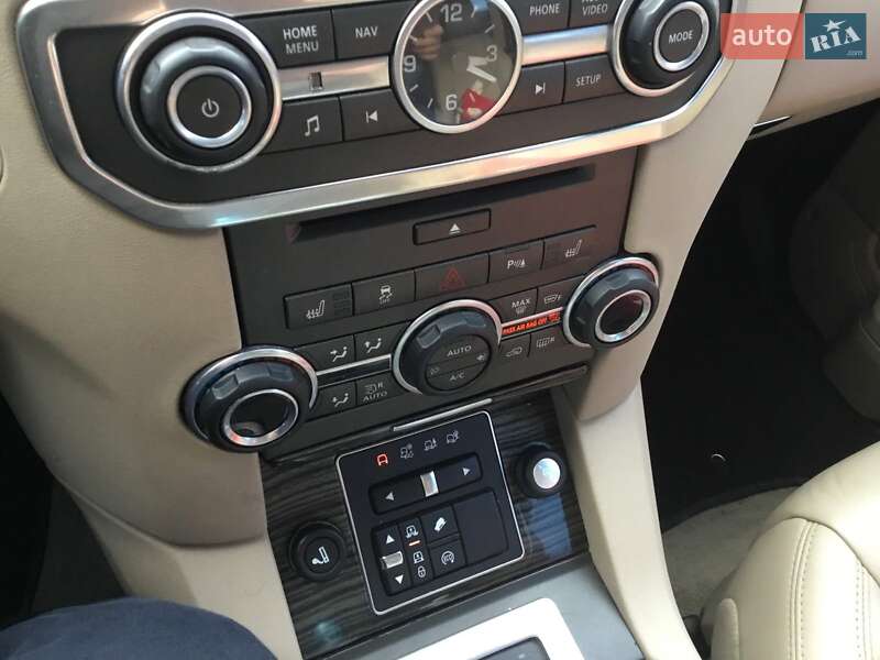 Позашляховик / Кросовер Land Rover Discovery 2015 в Кривому Розі