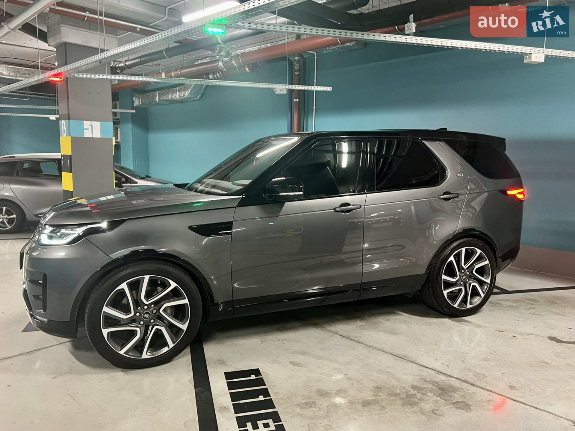 2017 Land Rover Discovery - мініатюра 6