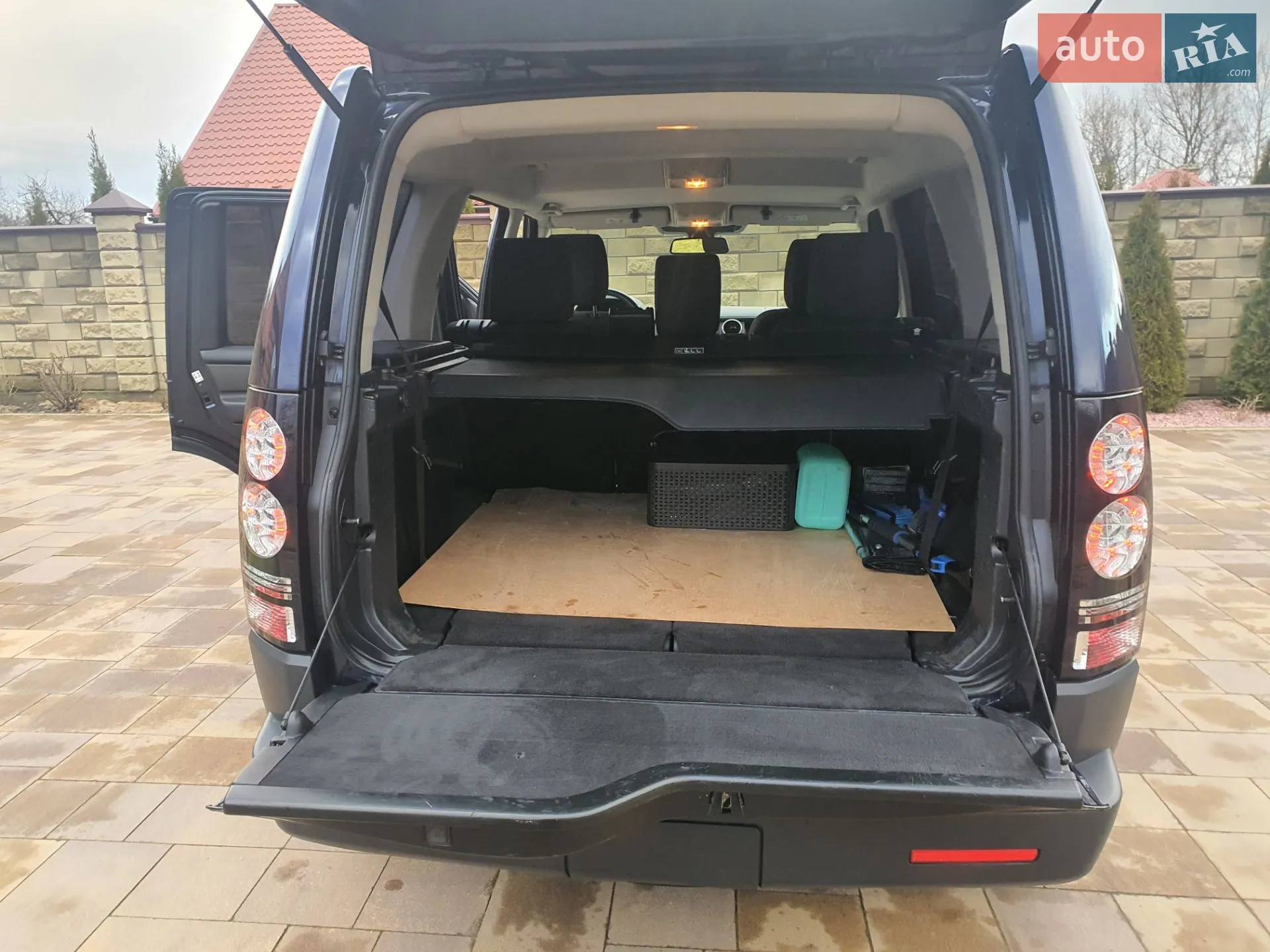 2014 Land Rover Discovery - мініатюра 10