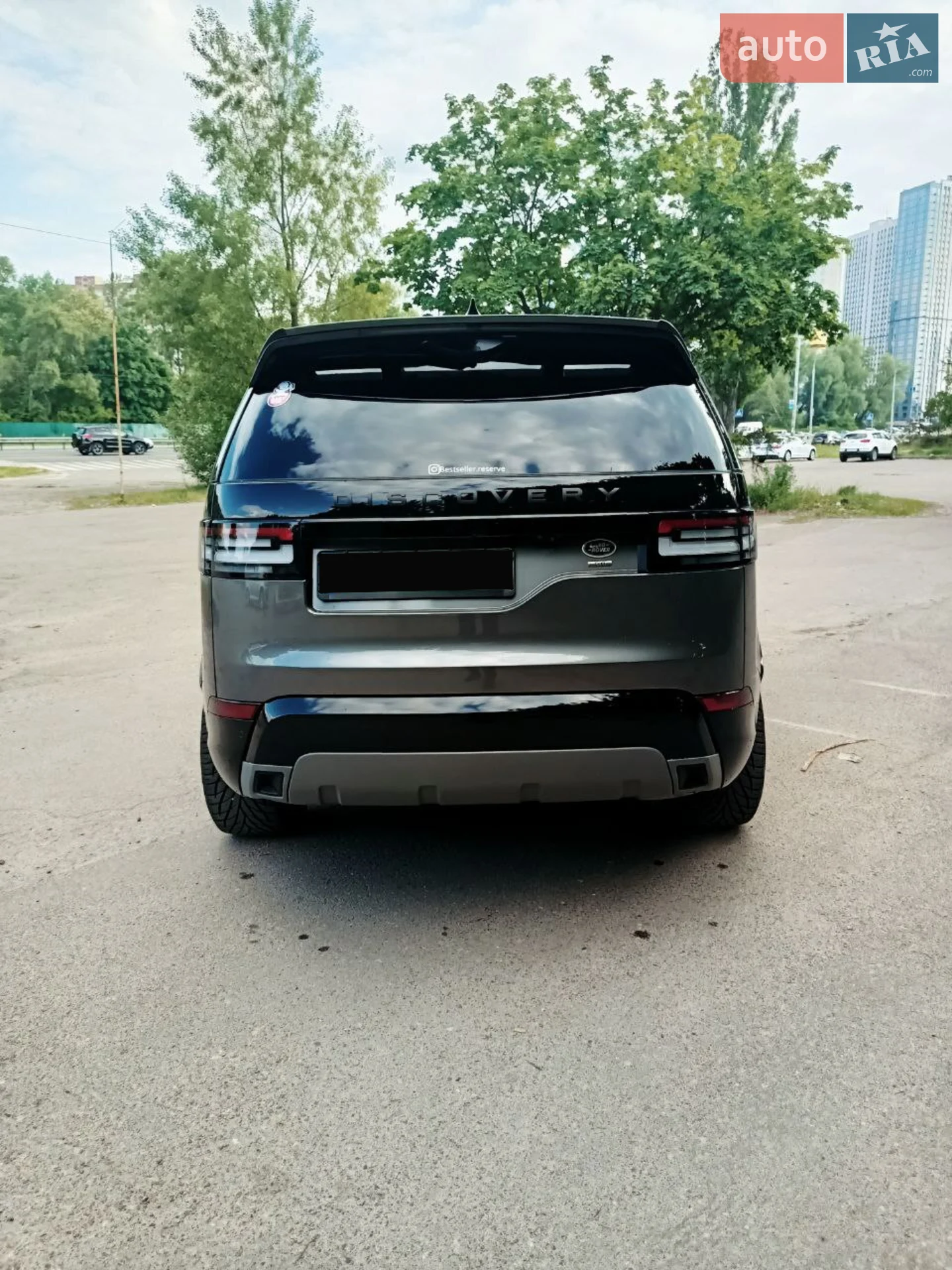 2017 Land Rover Discovery - мініатюра 15