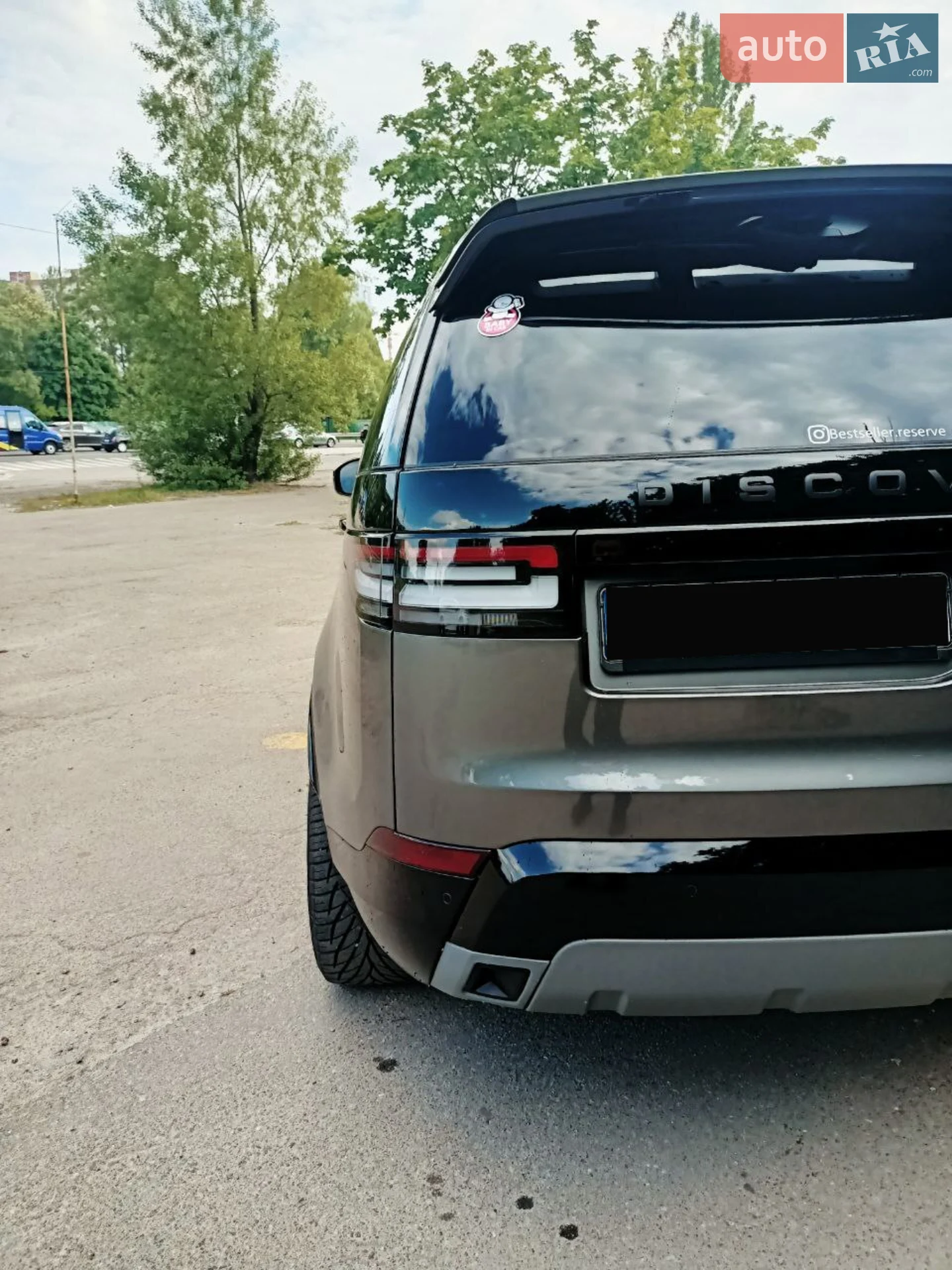 2017 Land Rover Discovery - мініатюра 14