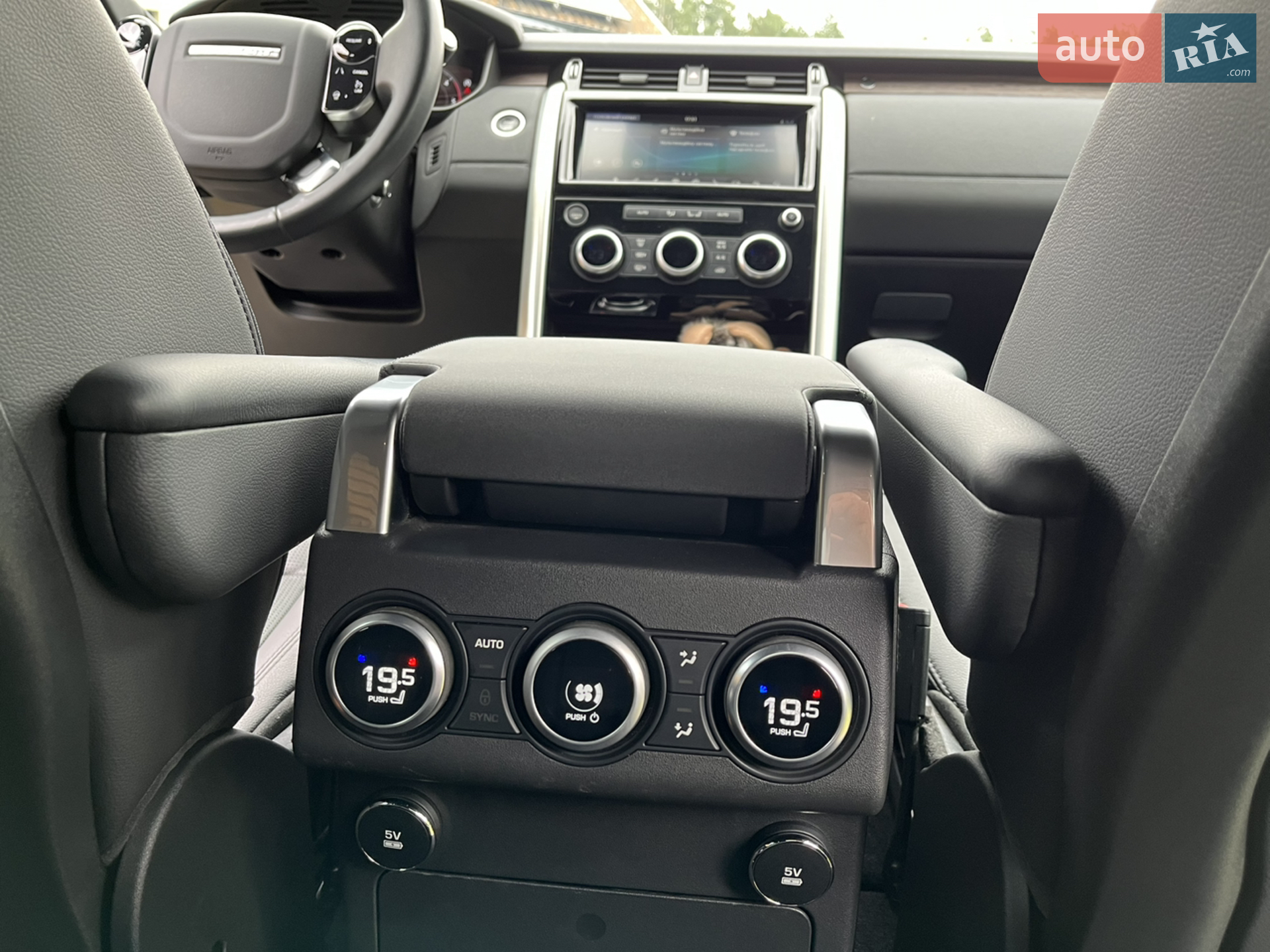 2019 Land Rover Discovery - мініатюра 28