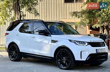 Позашляховик / Кросовер Land Rover Discovery 2018 в 
