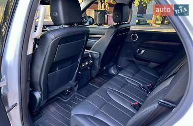 Позашляховик / Кросовер Land Rover Discovery 2018 в 