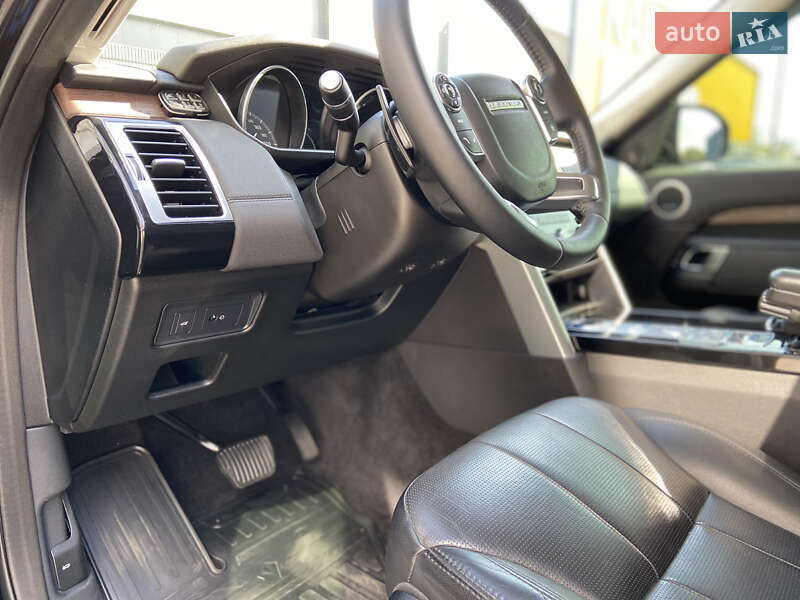 Позашляховик / Кросовер Land Rover Discovery 2017 в Києві