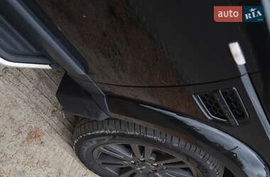 Внедорожник / Кроссовер Land Rover Discovery 2012 в 