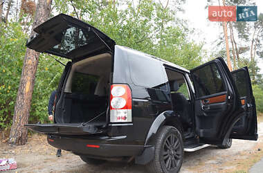 Внедорожник / Кроссовер Land Rover Discovery 2012 в 