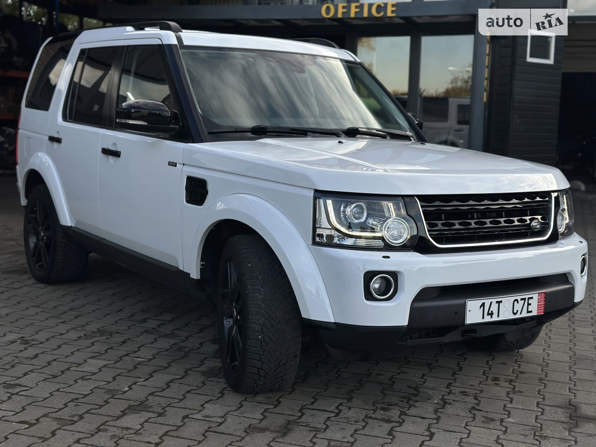 2016 Land Rover Discovery - мініатюра 4
