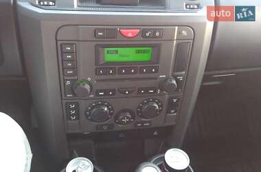 Позашляховик / Кросовер Land Rover Discovery 2006 в 