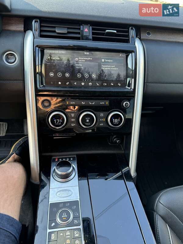 Внедорожник / Кроссовер Land Rover Discovery 2017 в Львове