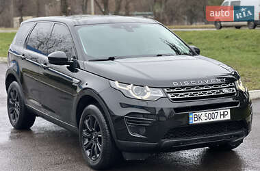 Позашляховик / Кросовер Land Rover Discovery 2016 в Радивиліві