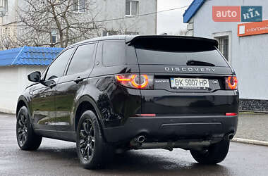 Позашляховик / Кросовер Land Rover Discovery 2016 в Радивиліві