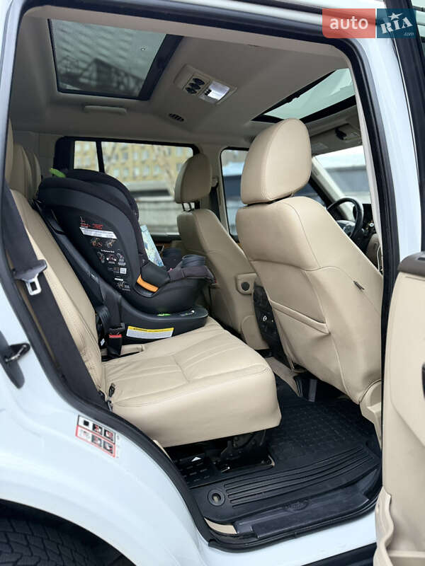 Внедорожник / Кроссовер Land Rover Discovery 2014 в Киеве