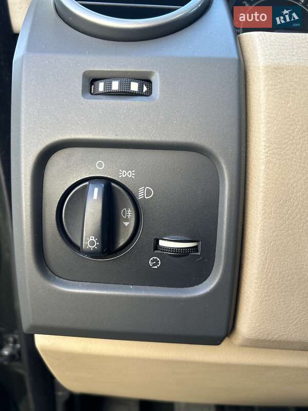 Позашляховик / Кросовер Land Rover Discovery 2005 в Одесі