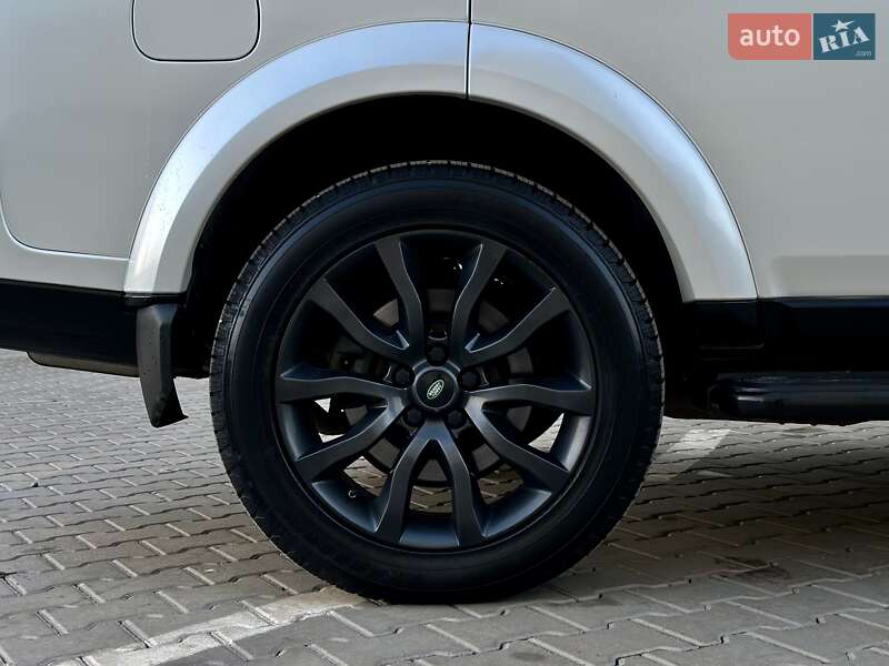 Позашляховик / Кросовер Land Rover Discovery 2015 в Тернополі